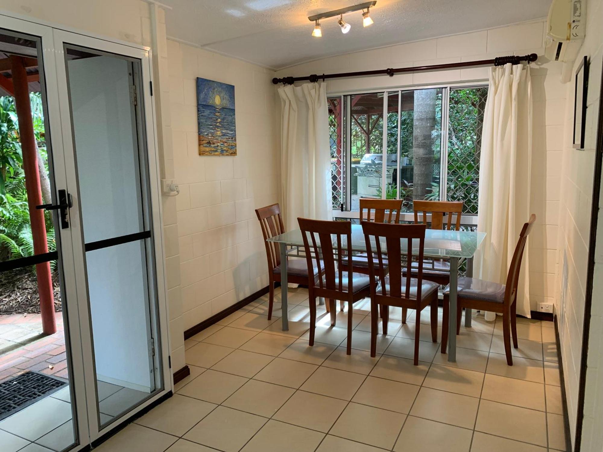 Shambhala Retreat Magnetic Island Cottages 넬리베이 외부 사진
